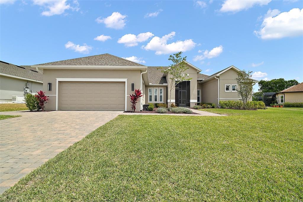5195 GREENS DRIVE