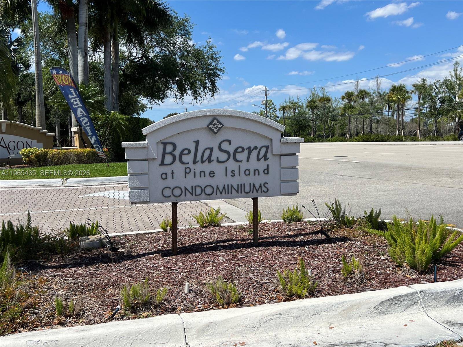 711 N Pine Island Rd # 211, Plantation FL 33324