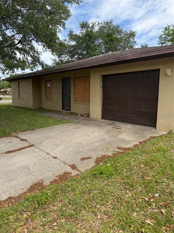 501 LOOMIS TRAIL