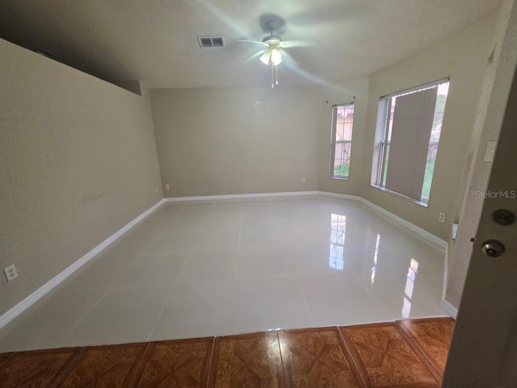 40 E 13TH STREET, APOPKA, FL — photo 2 of 8