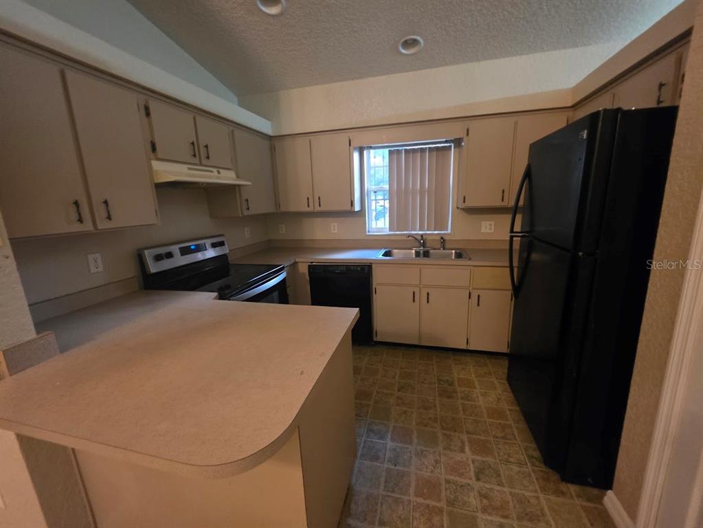 40 E 13TH STREET, APOPKA, FL — photo 4 of 8