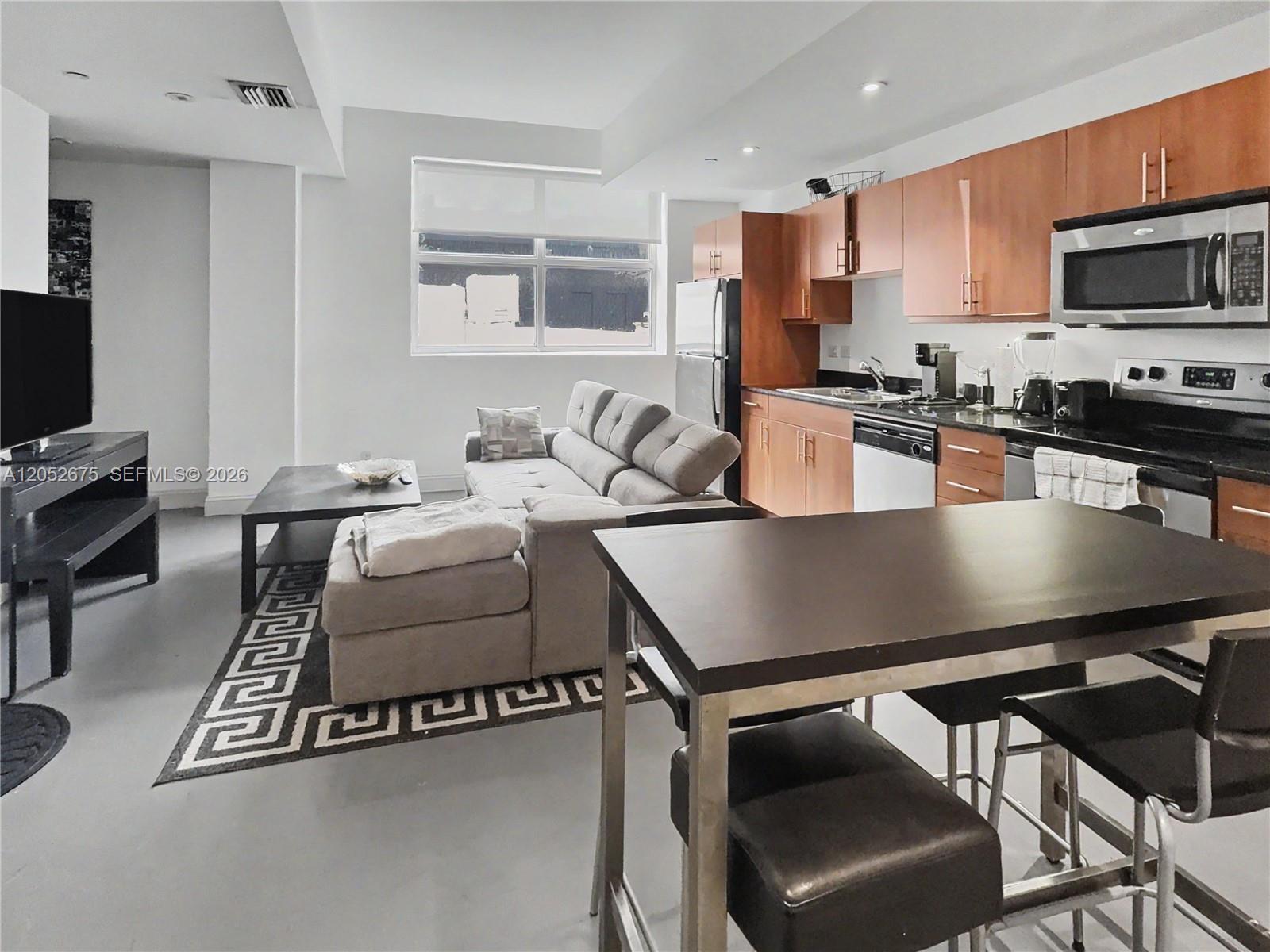 111 E Flagler St # 410, Miami FL 33131