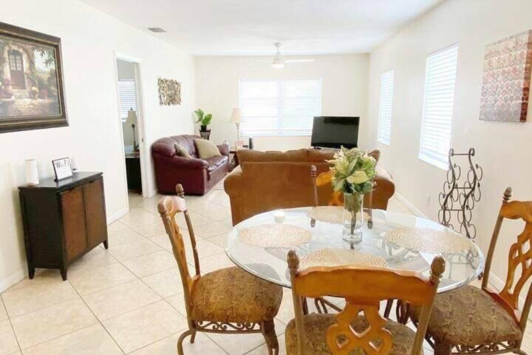 308 Southwind Court # 8, North Palm Beach FL 33408