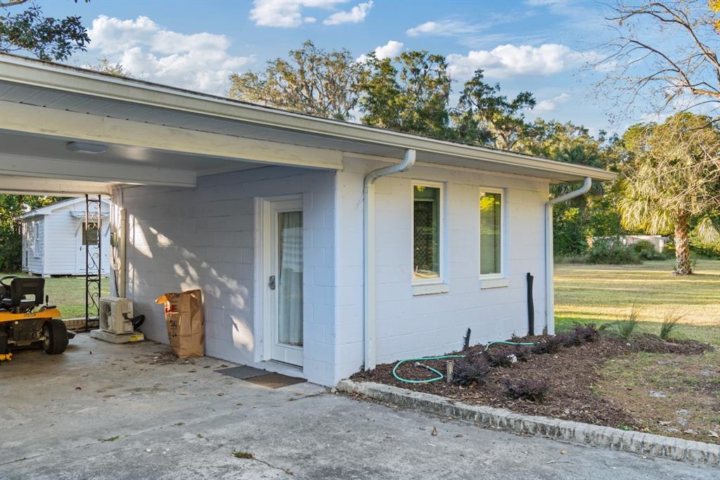 108 NW 2ND STREET, WILLISTON, FL — photo 5 of 30