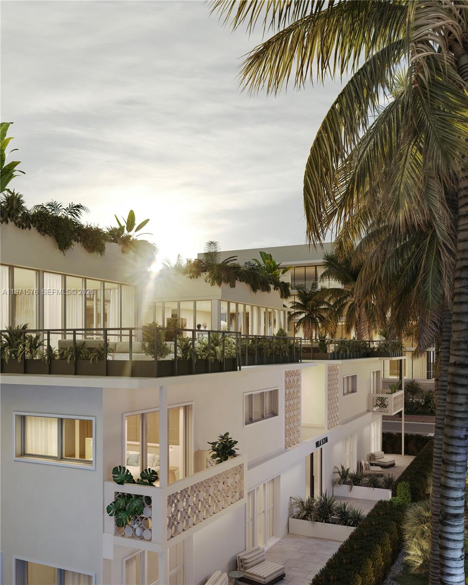 250 Collins Ave # 209, Miami Beach FL 33139