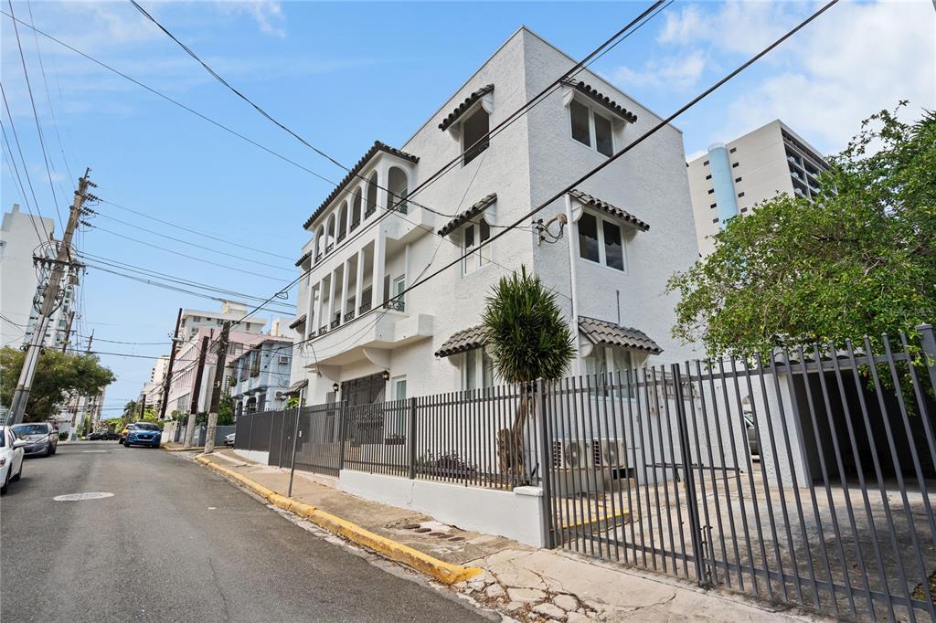 107 TAFT UNIT 5