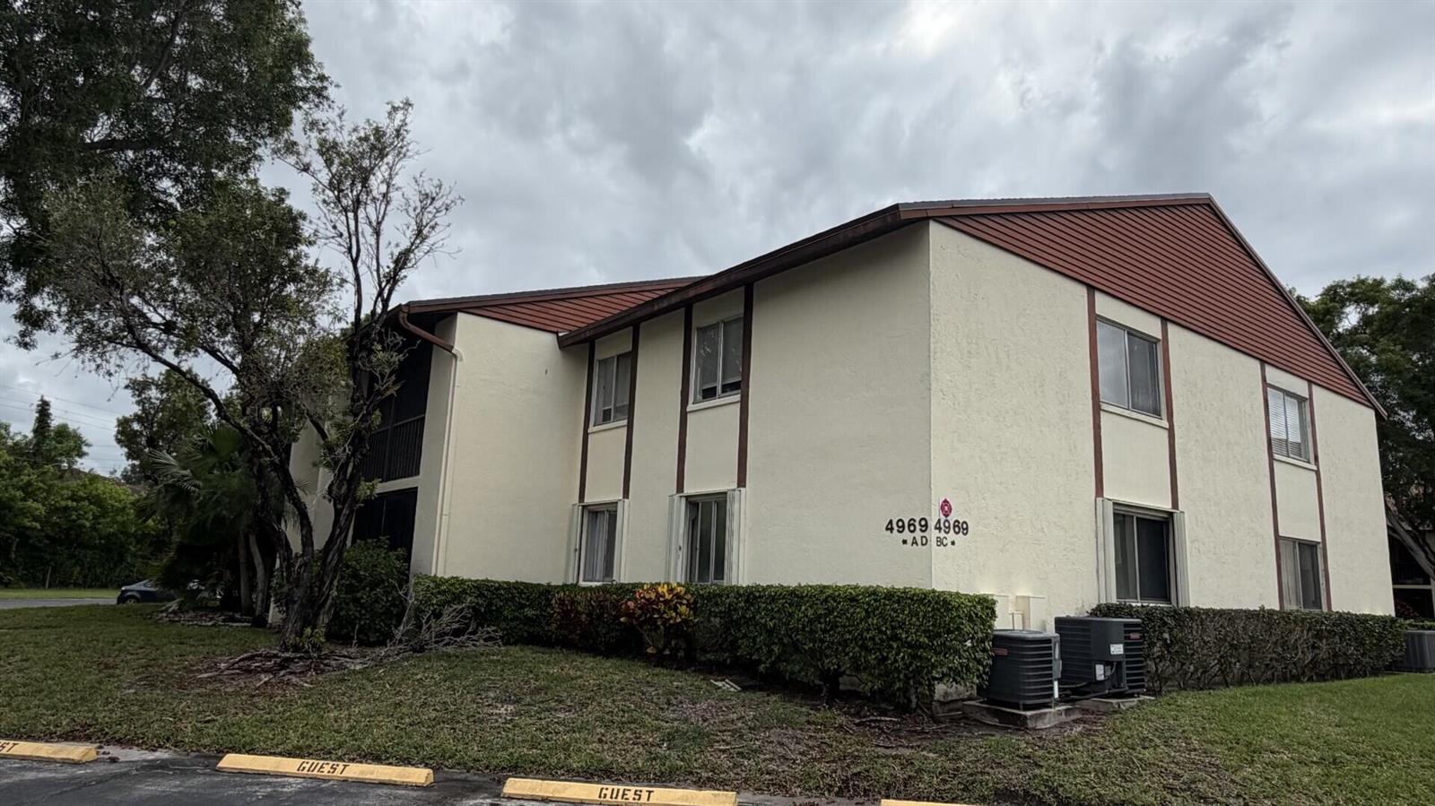 4969 Sable Pine Circle # D2, West Palm Beach FL 33417