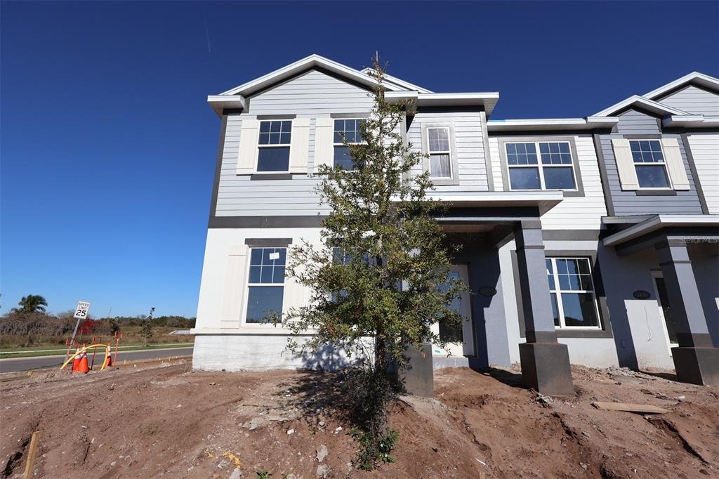 5192 CENTER LAKE RANCH BOULEVARD