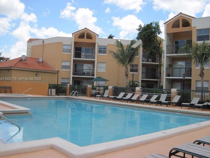 6280 NW 186th St # 310, Hialeah FL 33015