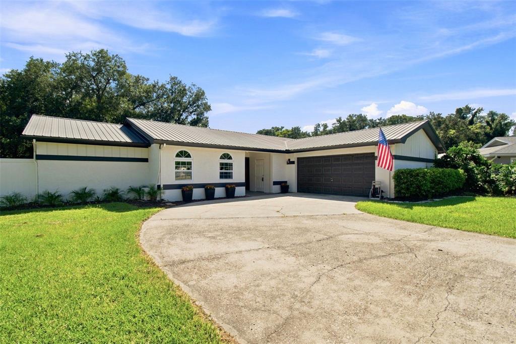 7233 WOODBROOK DRIVE, TAMPA, FL — photo 2 of 30