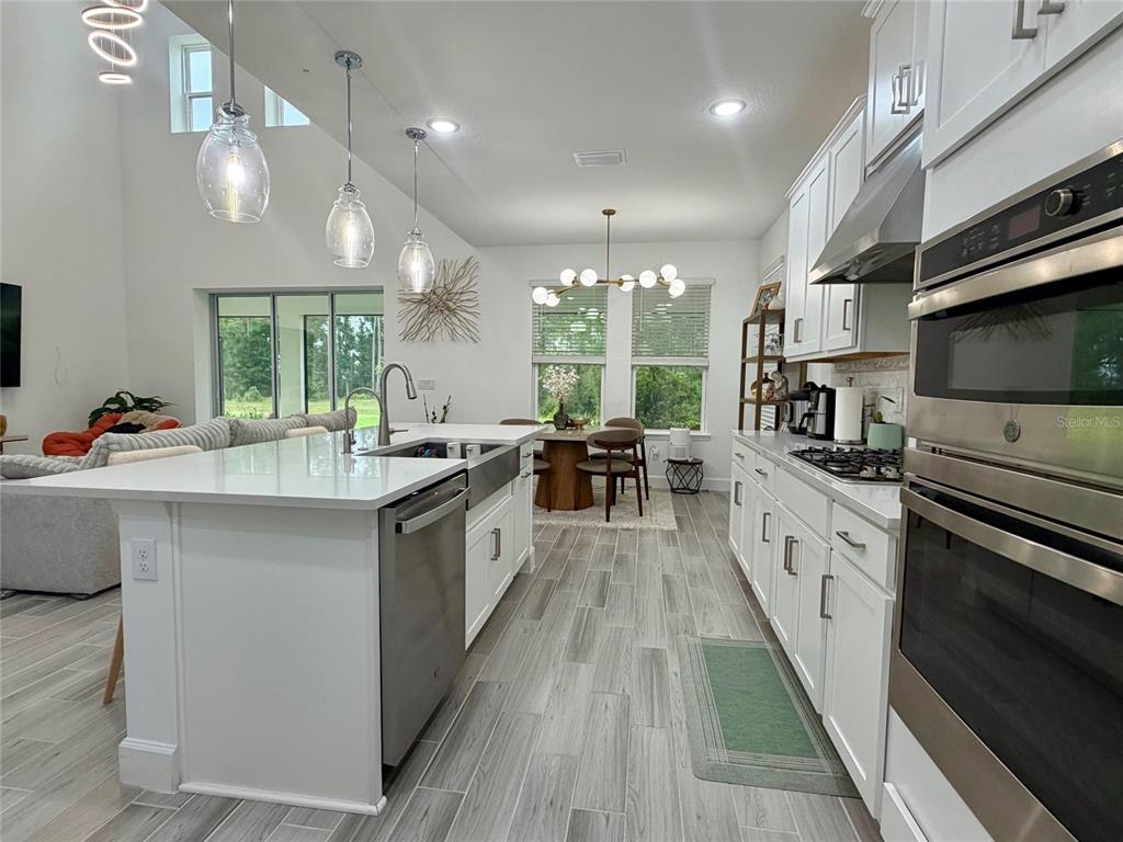 33901 LANDSMAN LOOP, WESLEY CHAPEL, FL — photo 5 of 25