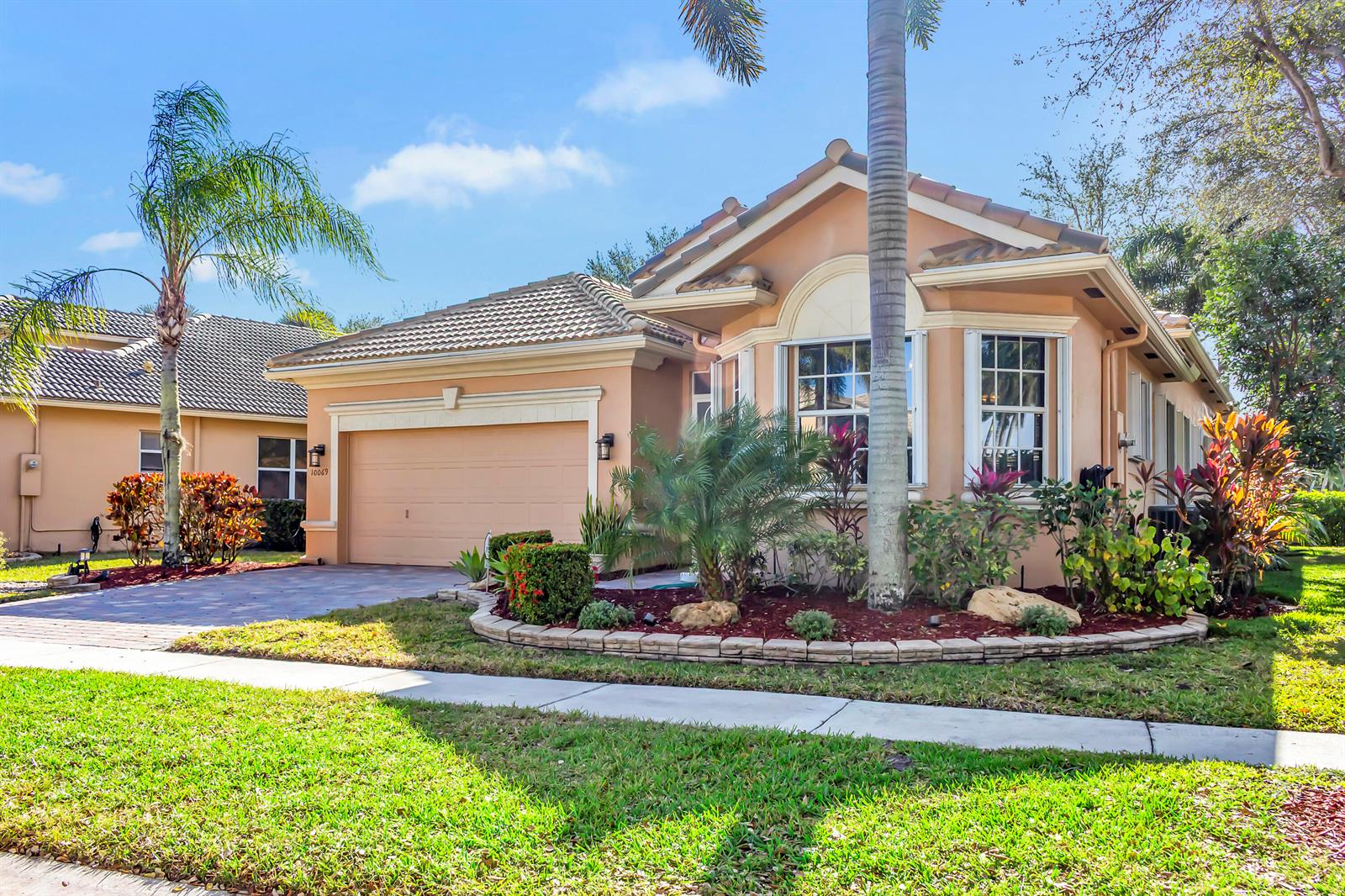 10069 Mizner Falls Way, Boynton Beach FL 33437