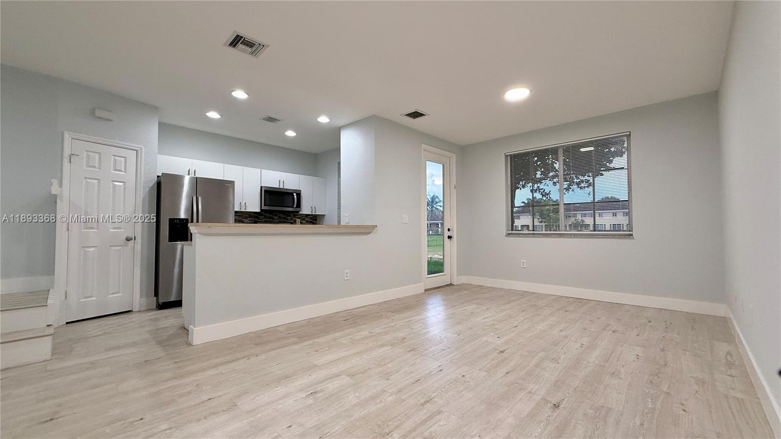 1976 SW 60th Ter, North Lauderdale FL 33068