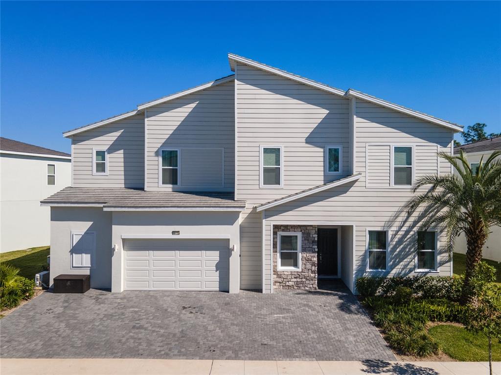 1758 OAK BLOSSOM DRIVE