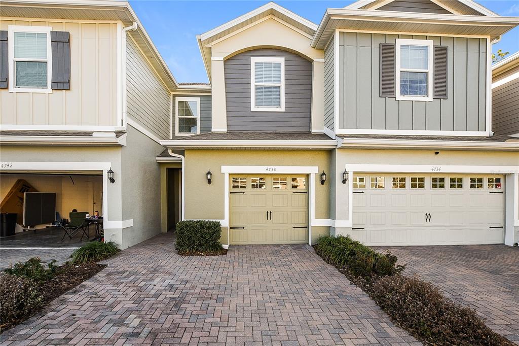 4738 CLIVEDEN LOOP
