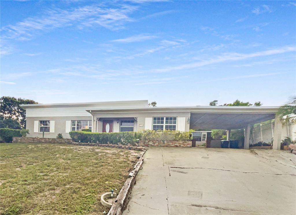 1222 DRUID CIRCLE