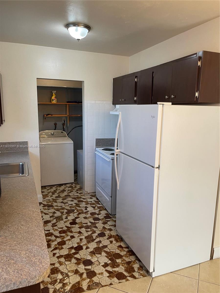 357 SW 1st Ter, Deerfield Beach FL 33441