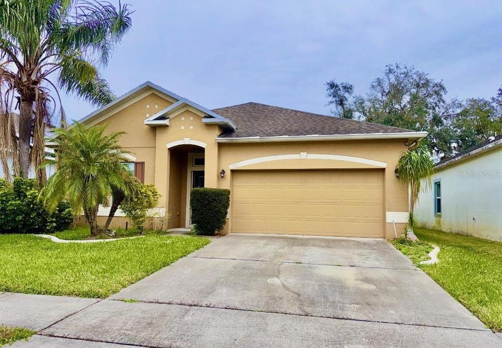 2815 MOONSTONE BEND