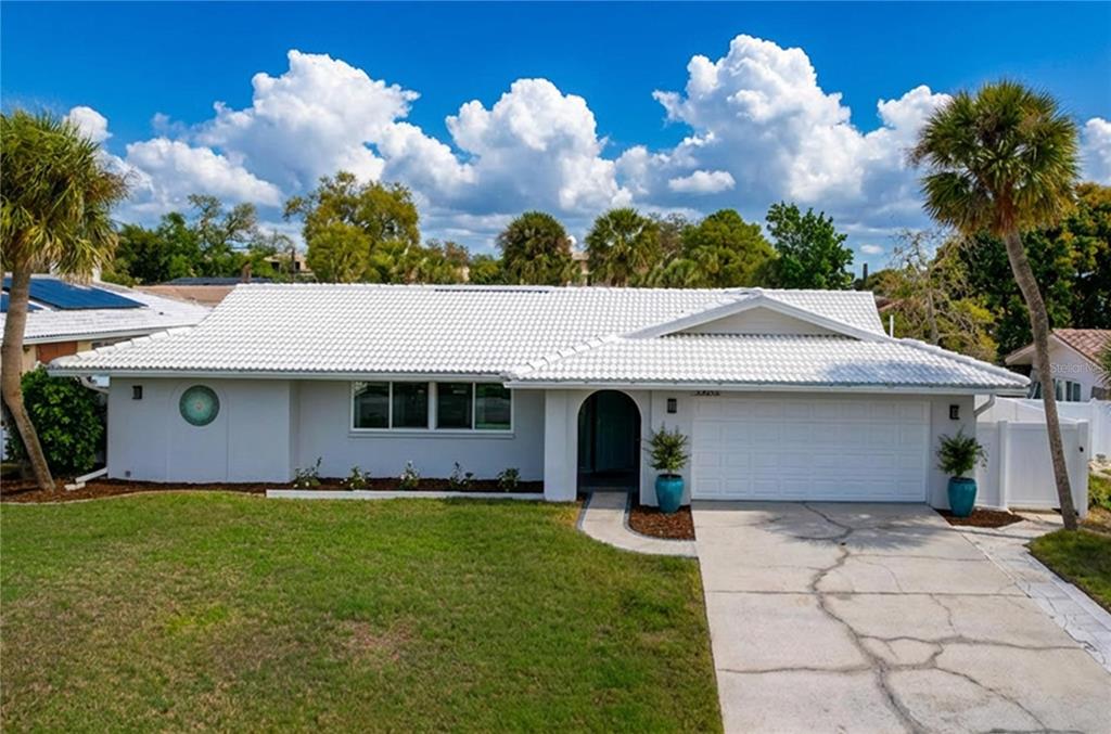 13879 KIMBERLY DRIVE