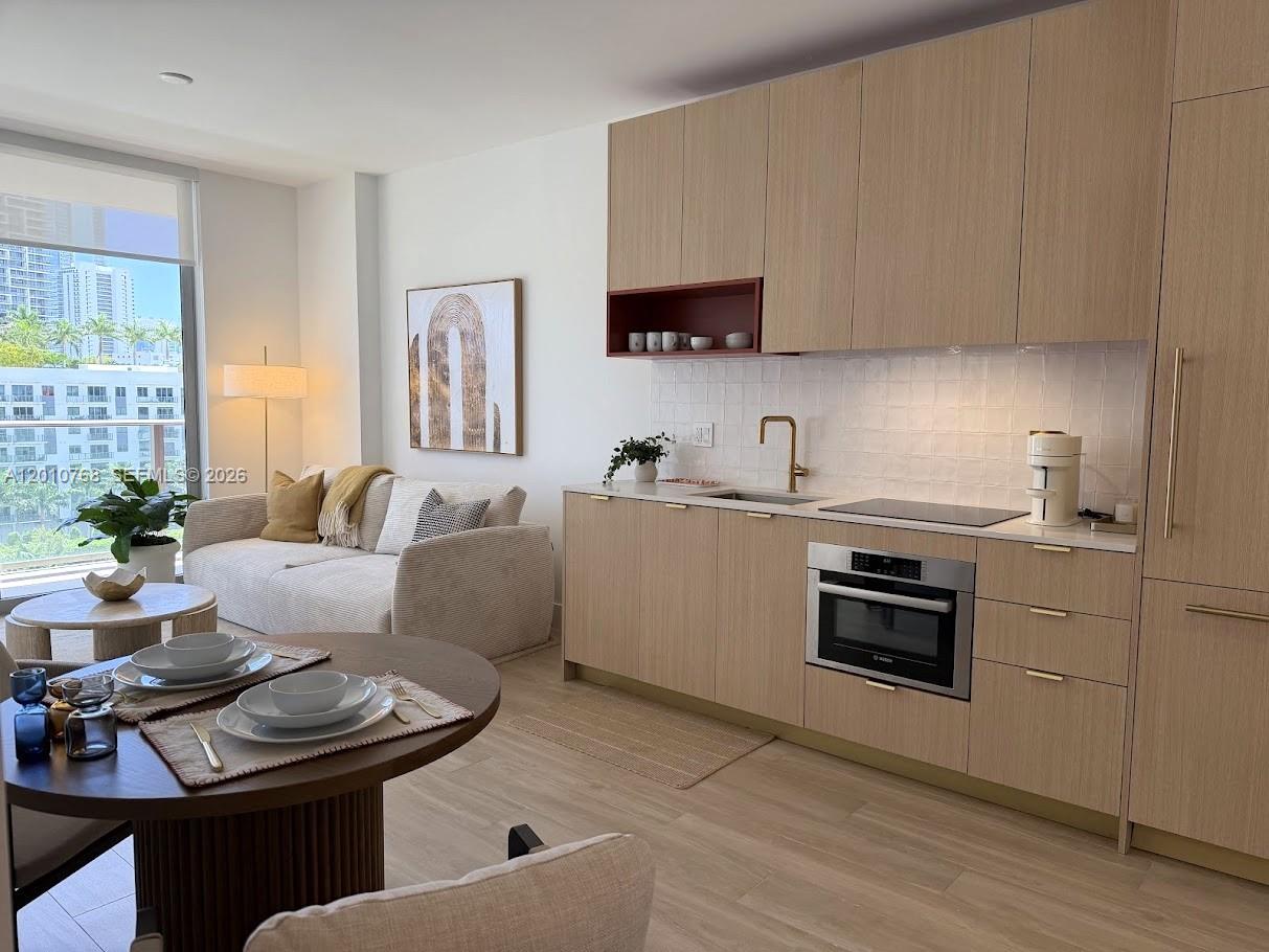 90 NE 32 # 803, Miami FL 33137