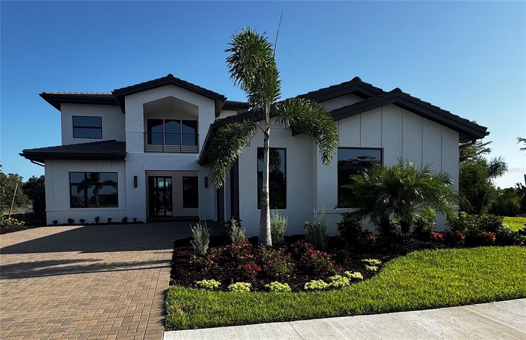 201 BLUE PEARL COURT
