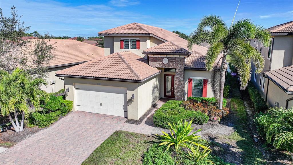 1058 BLUFFWOOD DRIVE