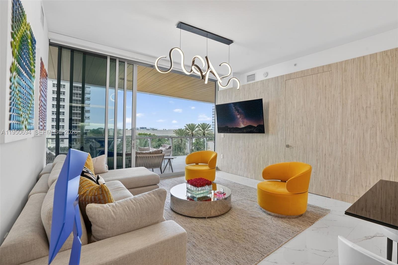 5775 Collins Ave # 405, Miami Beach FL 33140