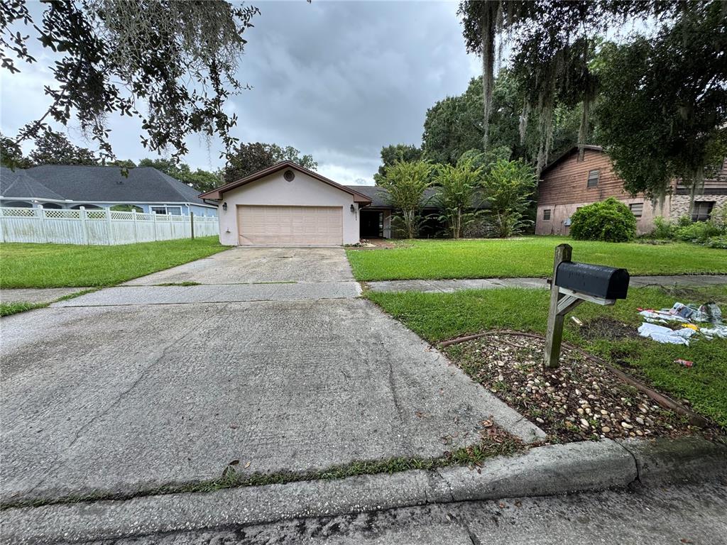4208 ARBOR OAKS COURT
