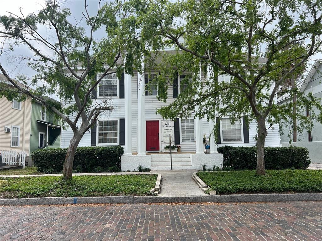 608 W HORATIO STREET