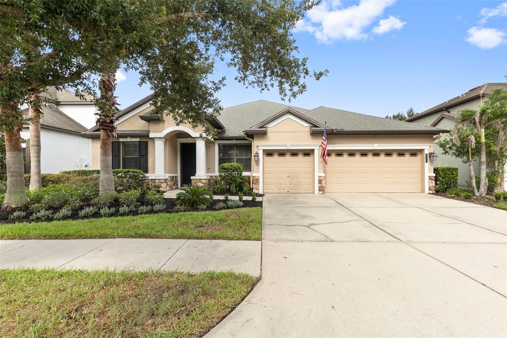 7957 HAMPTON LAKE DRIVE