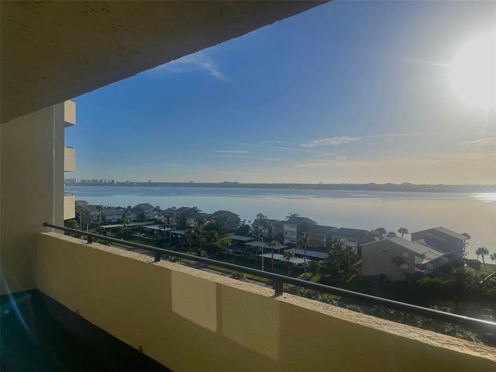 1290 GULF BOULEVARD UNIT 901, CLEARWATER, FL — photo 2 of 30