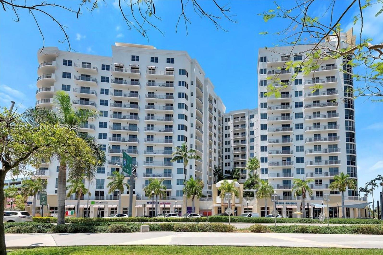 1830 Radius Dr # 421, Hollywood FL 33020