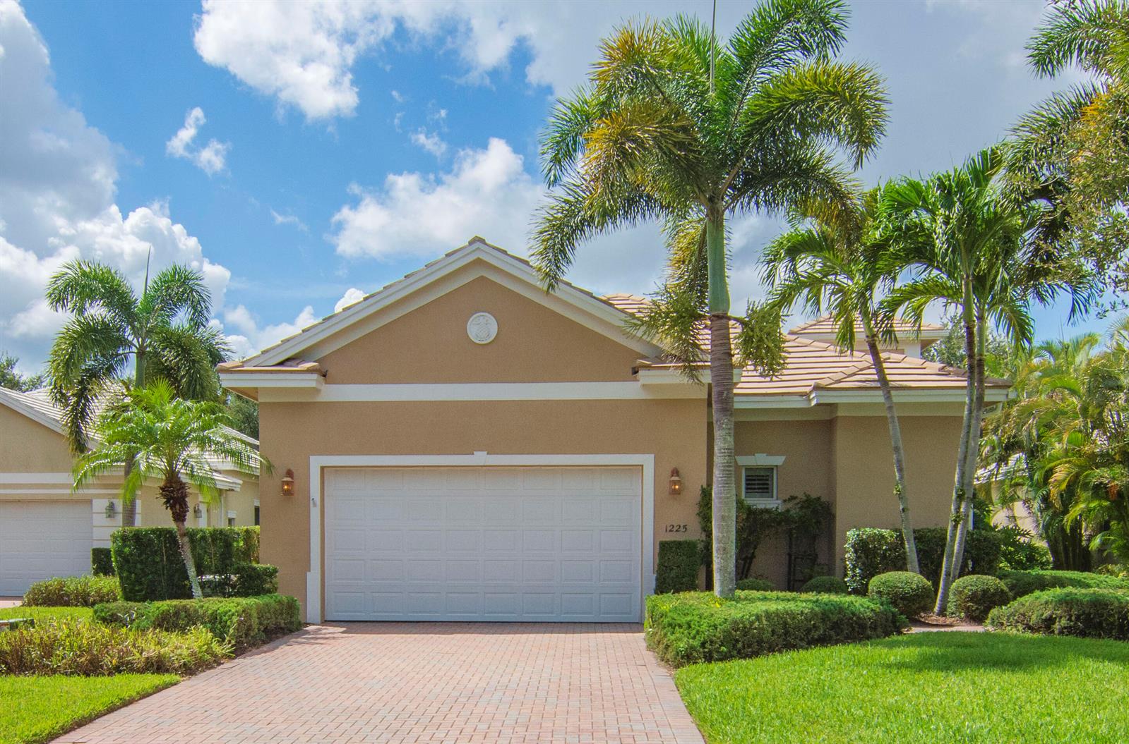 1225 Riverwind Circle, Vero Beach FL 32967