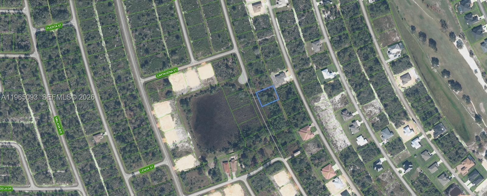 This is an aerial map view of a residential lot highlighted in blue — 6857 Dickinson Drive, Sebring FL 33872, SEBRING, FL