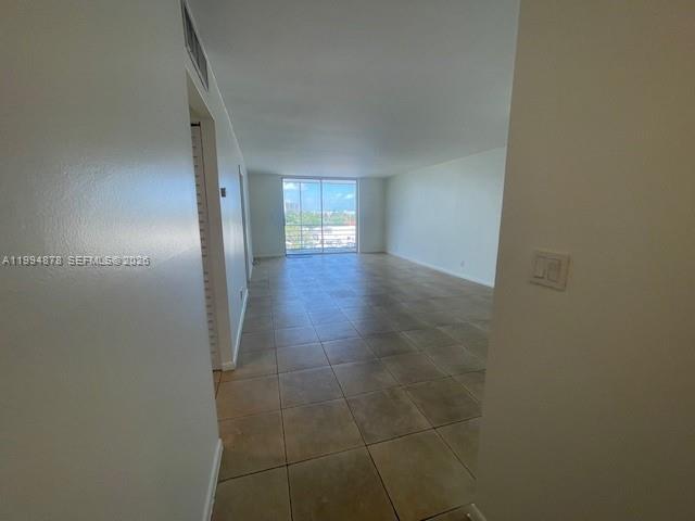 1830 Dixieanna St # 606, Hollywood FL 33020