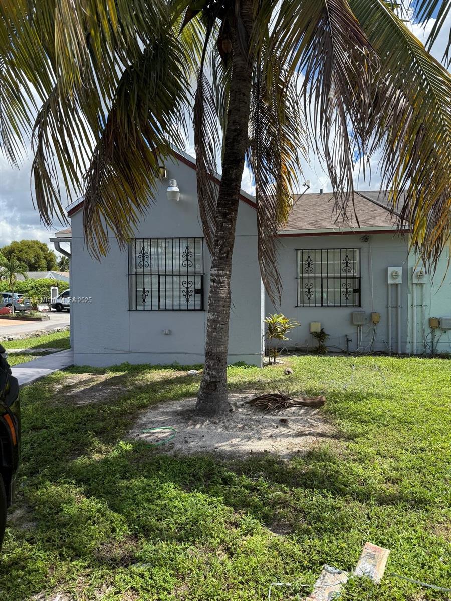 18423 NW 44th Pl, Miami Gardens FL 33055