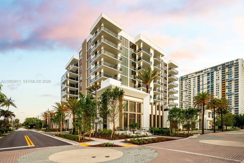 305 Briny Ave # 405, Pompano Beach FL 33062