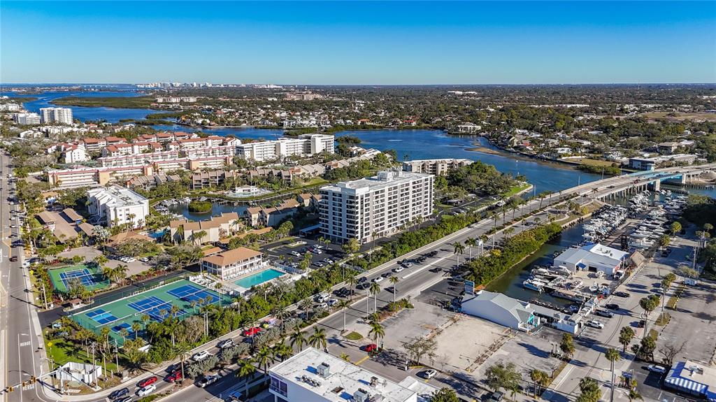 6415 MIDNIGHT PASS ROAD UNIT 702