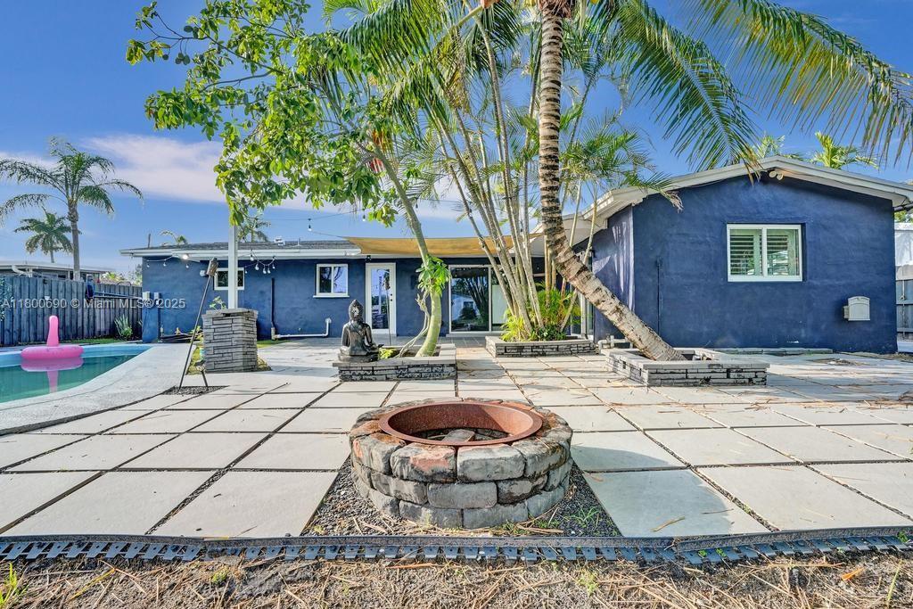 2700 SW 18th St, Fort Lauderdale FL 33312