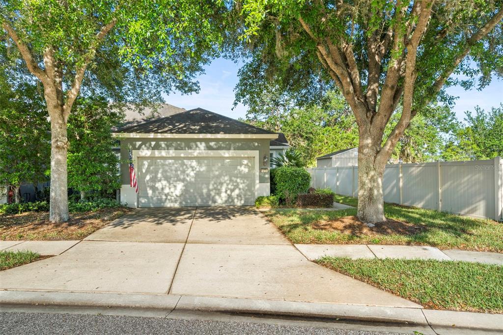 13723 EASTFORK LANE