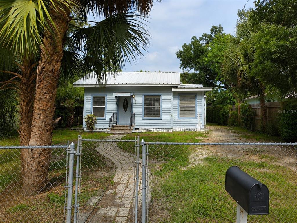 8211 N 10TH STREET