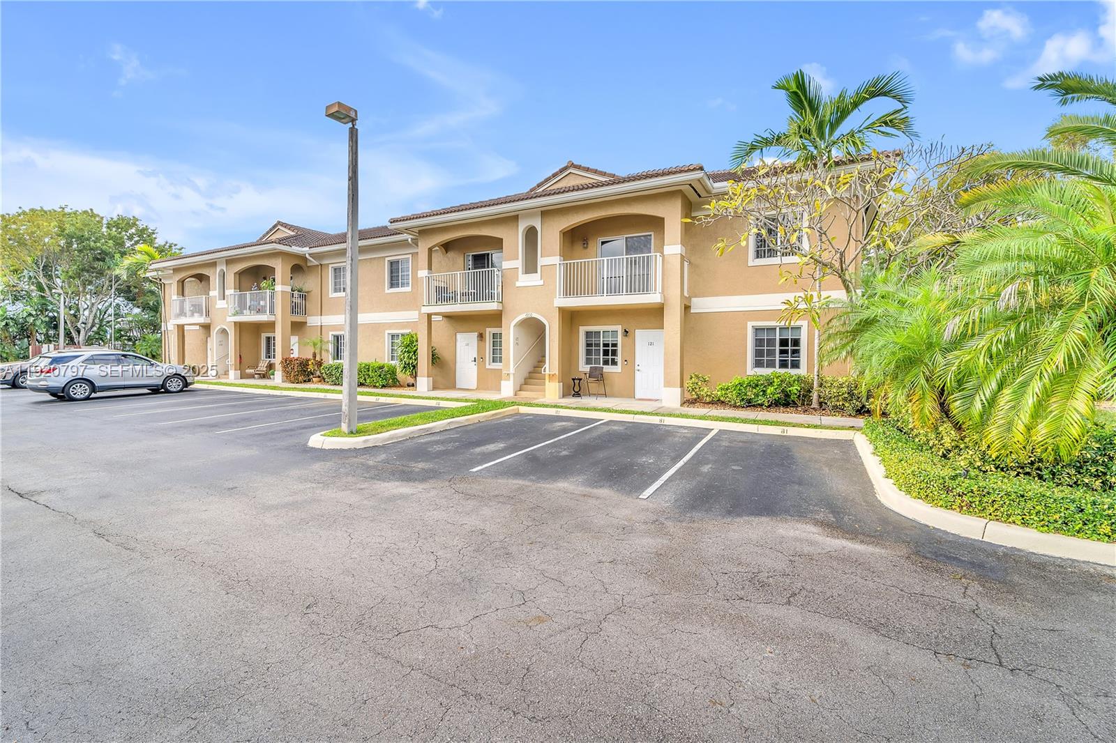 4950 Washington St # 1, Hollywood FL 33021
