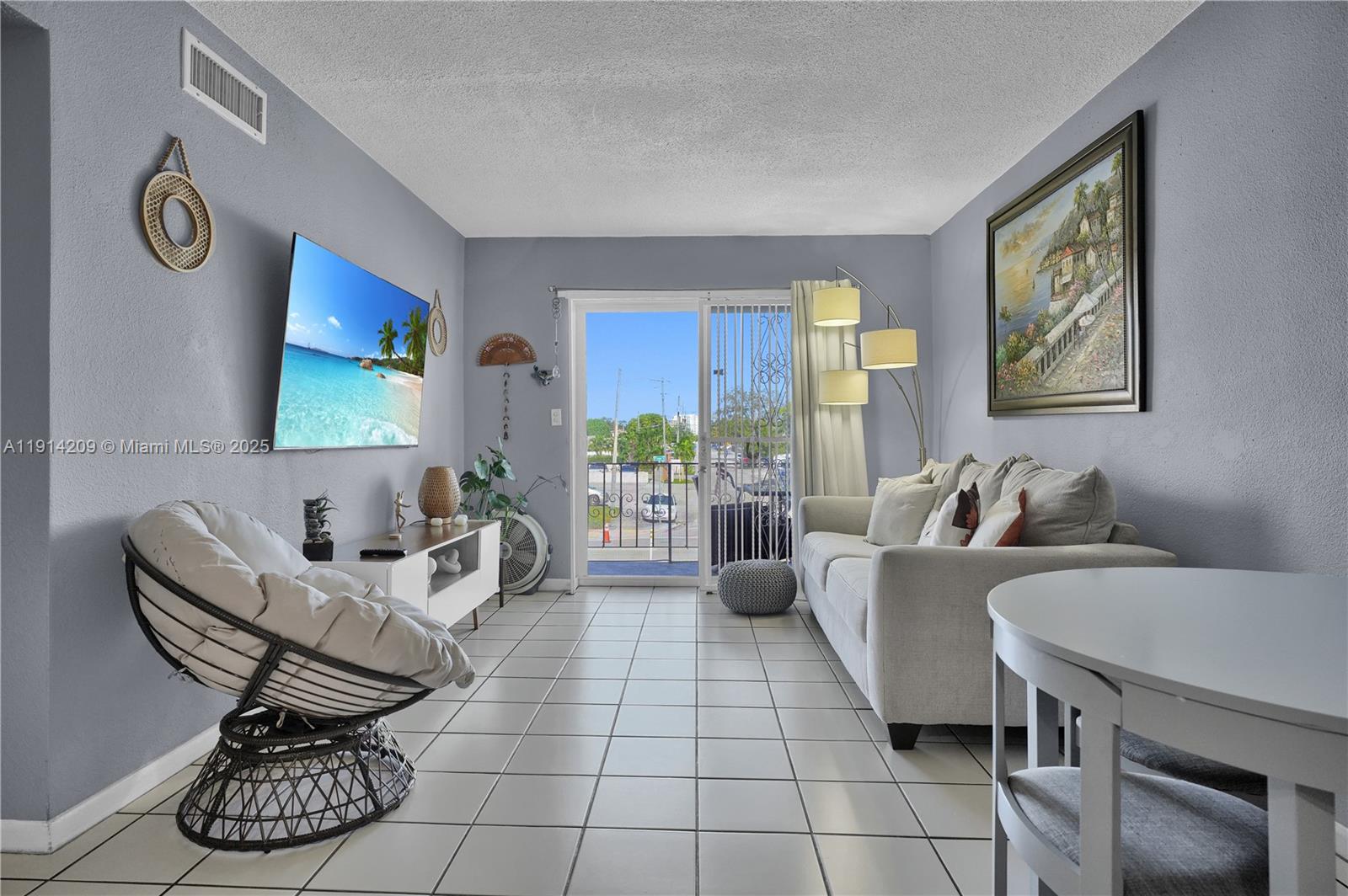 5100 W Flagler St # 201, Miami FL 33134