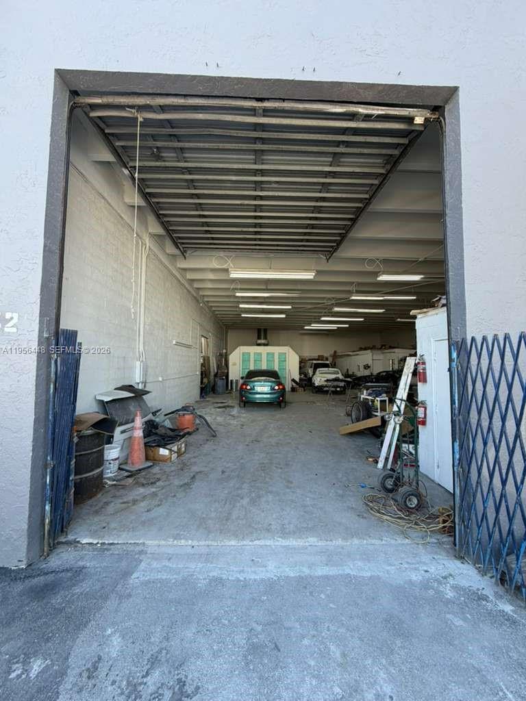 DORAL, FL — photo 2 of 6