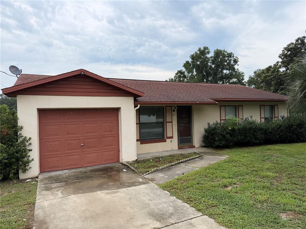 11 PINE CIRCLE LANE
