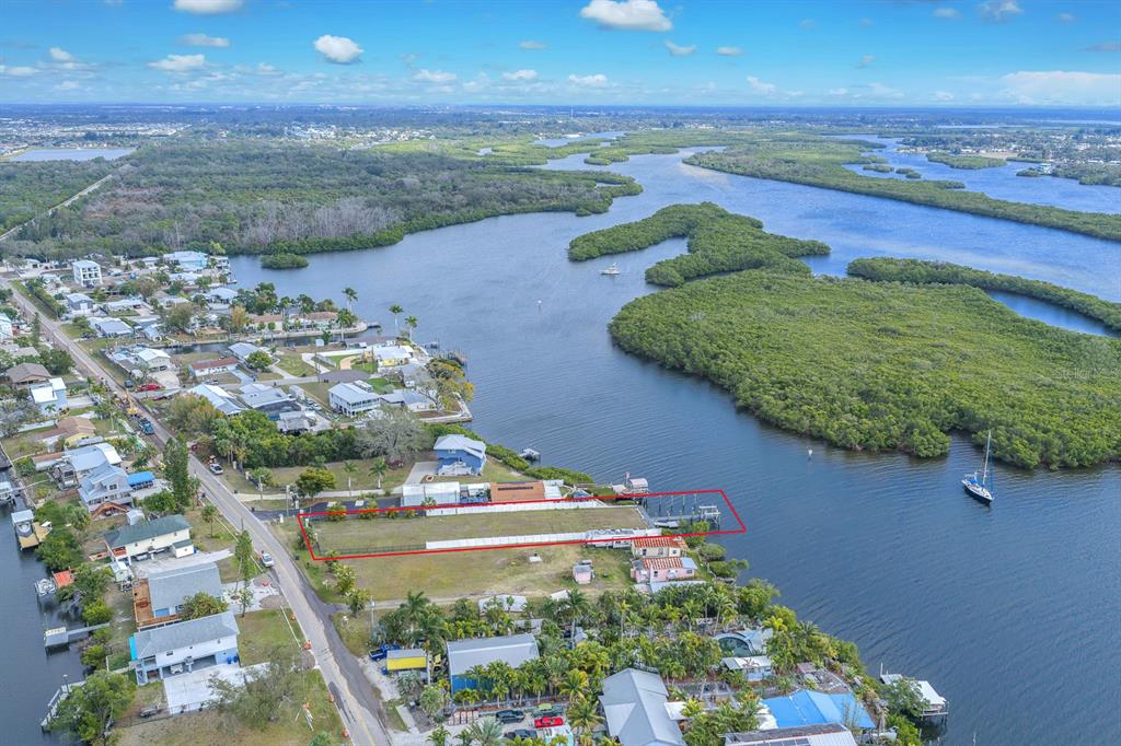 3304 W SHELL POINT ROAD, RUSKIN, FL — photo 2 of 23