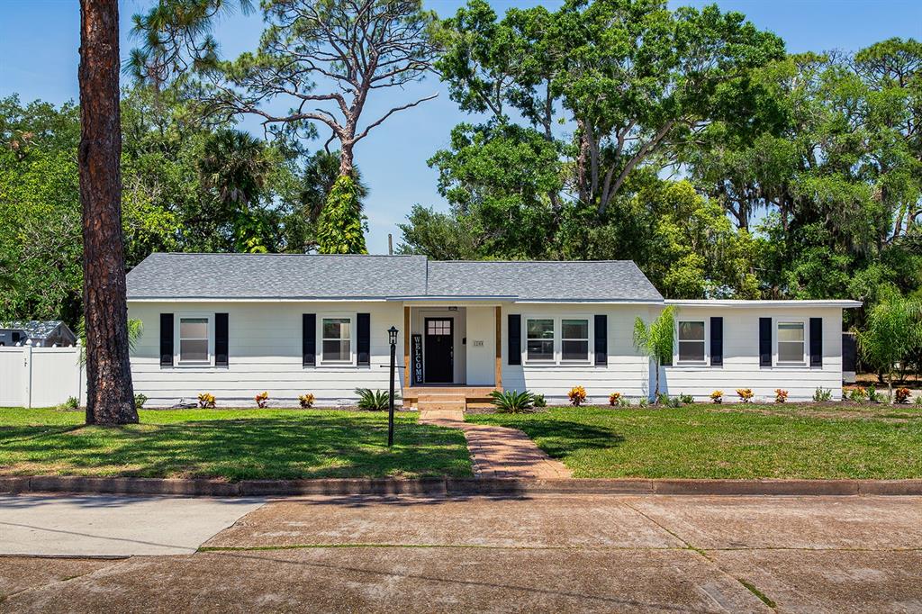 1208 INDIAN RIVER AVENUE