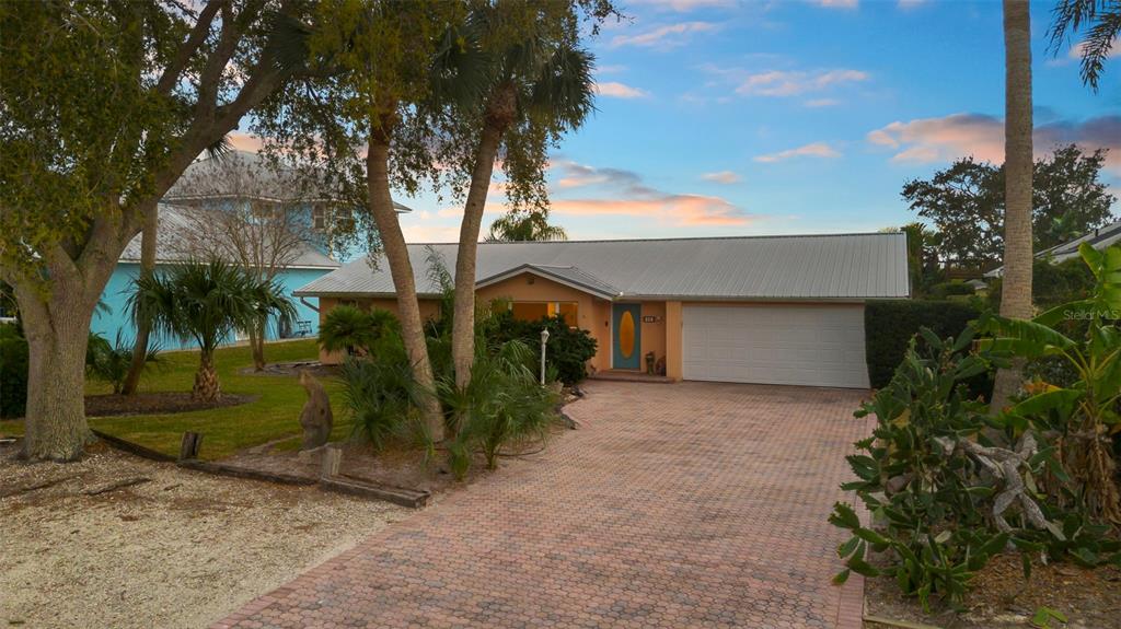 33 CUNNINGHAM DRIVE