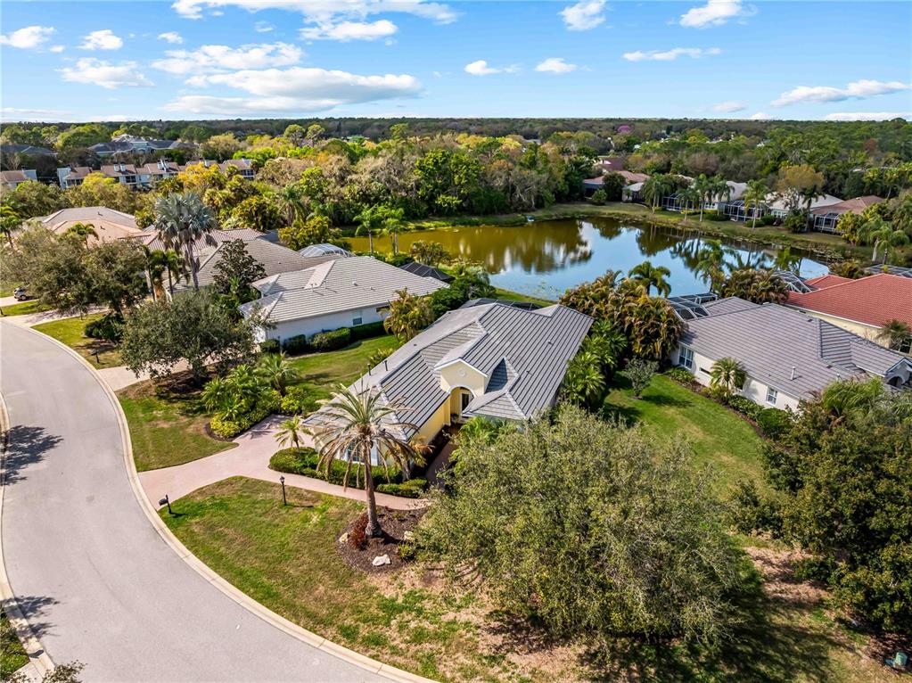 8316 ABINGDON COURT, BRADENTON, FL — photo 4 of 30