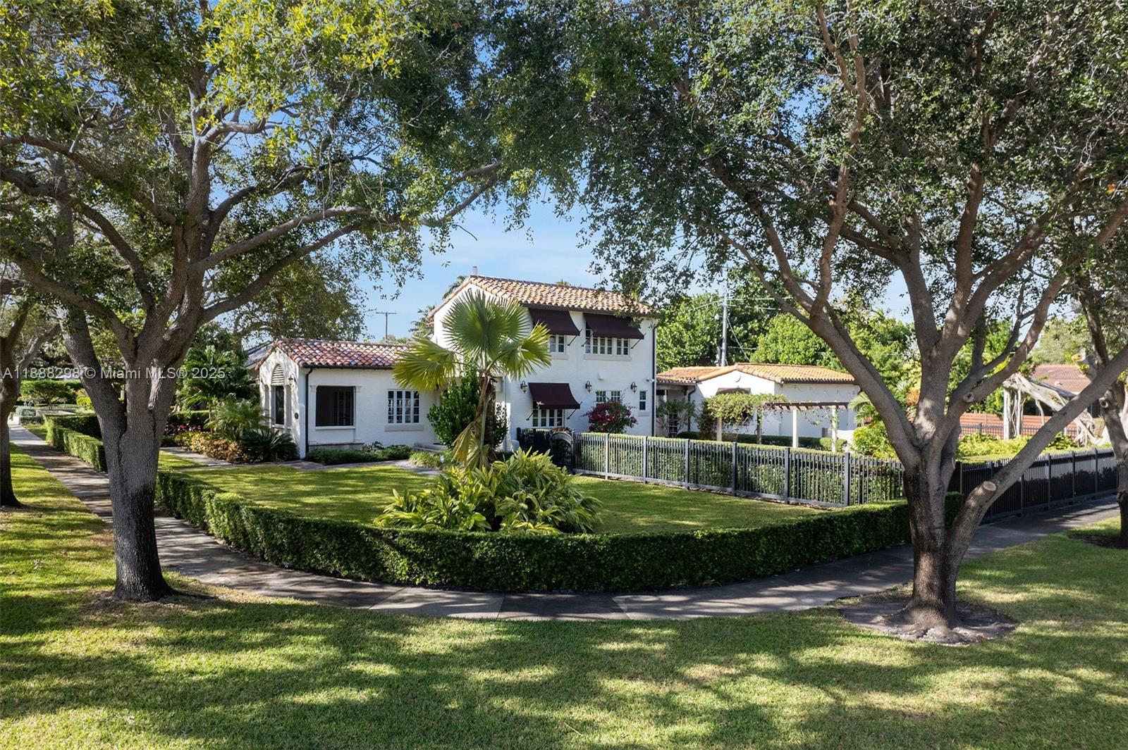 1291 NE 102nd St, Miami Shores FL 33138